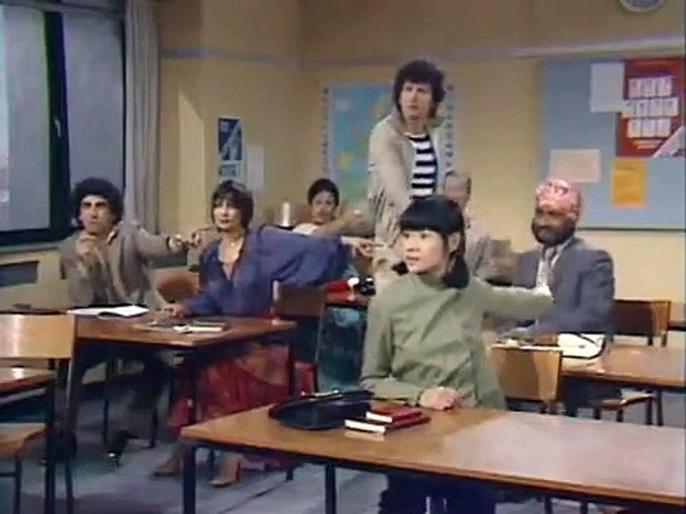 Mind Your Language - Se3 - Ep06 HD Watch