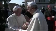 Así fue el pontificado de Benedicto XVI tras ser el primer papa en 