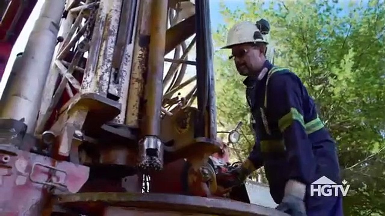 Sarah Off The Grid - Se1 - Ep02 - Solar Date HD Watch