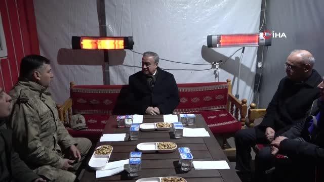 Yeni yıla saatler kala huzur ve güven ortamı için görev başındalar