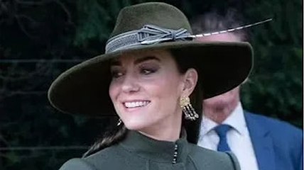 Kate a fait un échange de tenue de Noël de dernière minute après la surprise de William