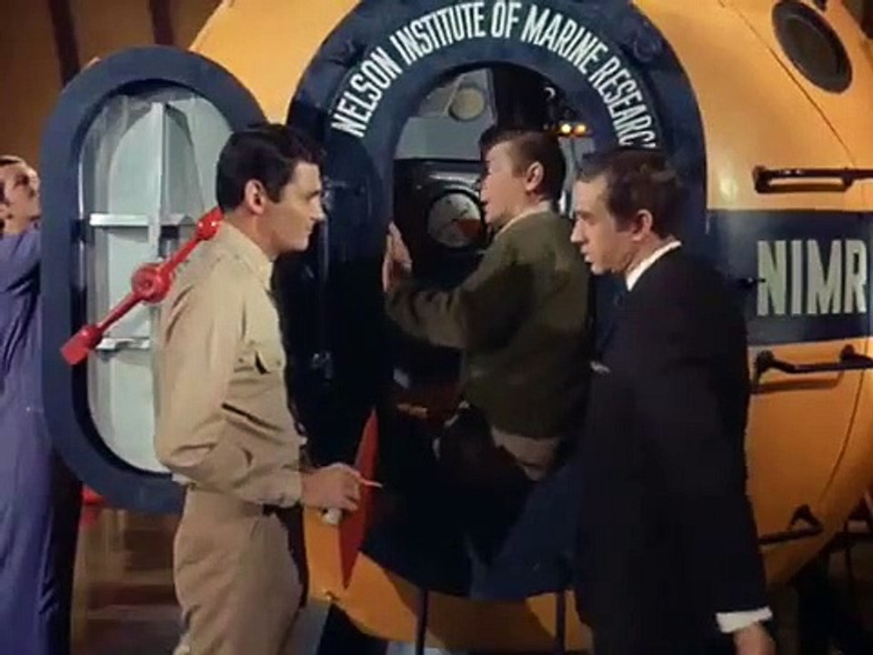 Voyage to the Bottom of the Sea - Se4 - Ep19 HD Watch