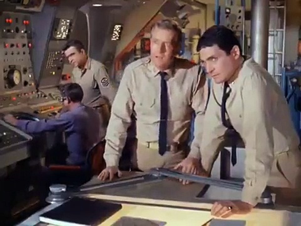 Voyage to the Bottom of the Sea - Se4 - Ep23 HD Watch