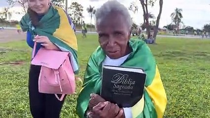 Essa Patriota com 81 anos entrou em ação