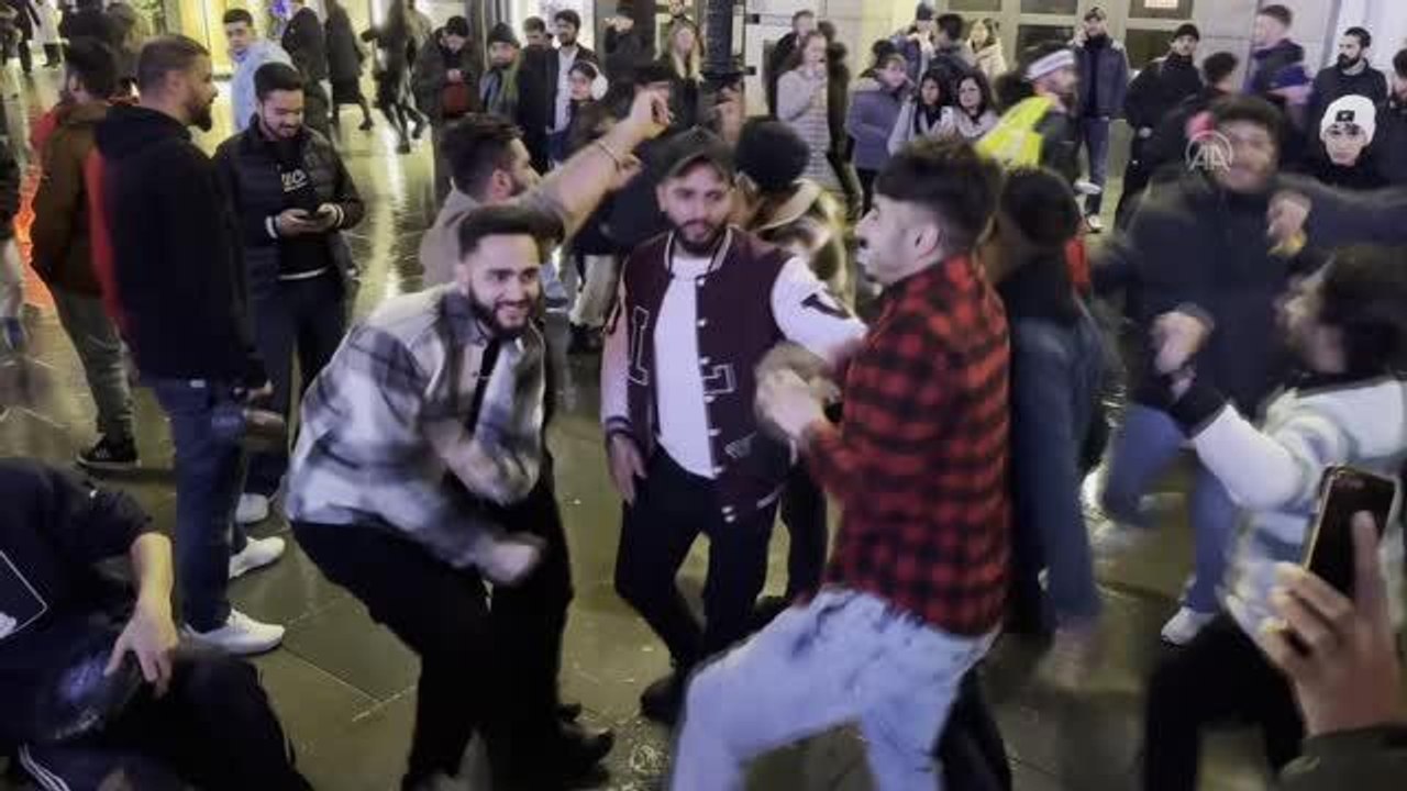 İngiltere'de yeni yıl coşkusu