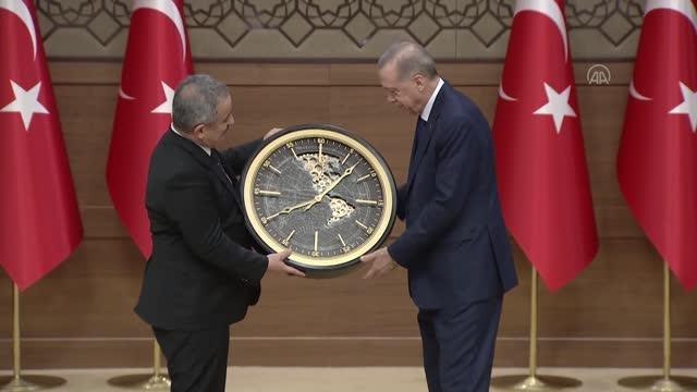 AYD Başkanı Burhan 7. Anadolu Medya Ödülleri töreni ile yerel medyanın sorunlarını değerlendirdi