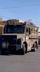 항공기 날아온 총에 승객 비명…영화 뺨친 마약왕 아들 체포 [영상]