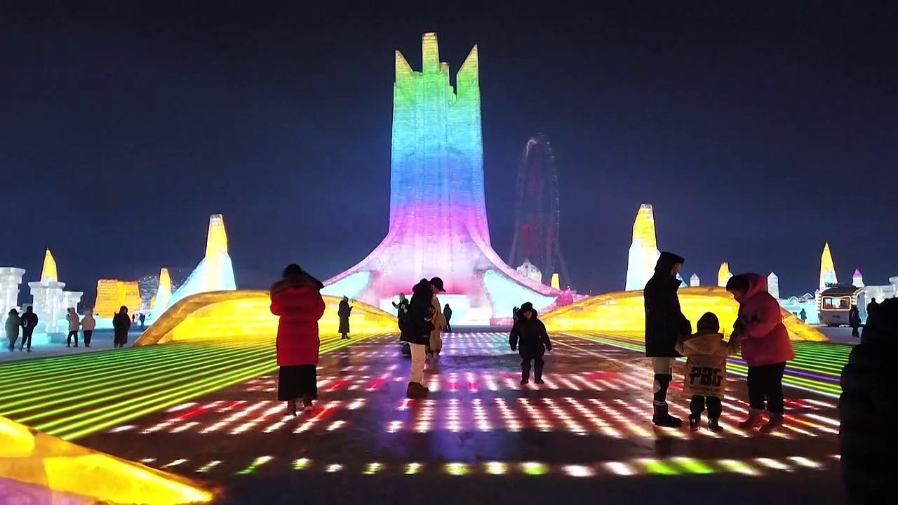 En Chine, coup d'envoi du festival de glace de Harbin après la levée des restrictions