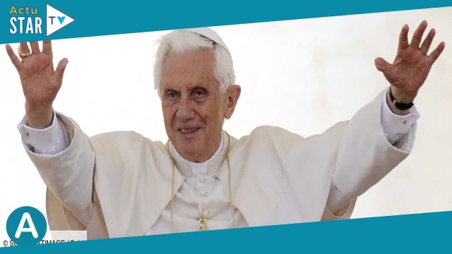 Benoît XVI “gravement malade” : le pape François alarmiste sur l’état de santé de son prédécesseur