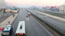 Yılın ilk günü İstanbul'da yollar boş kaldı