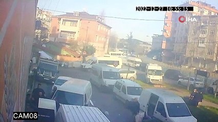 İstanbul’da dehşet anları kamerada: Baskına geldiği fırında 9 yerinden bıçaklandı