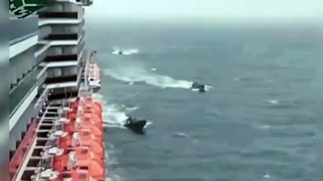 Bunch of Pirates Somalia Chases Cruise Ships To Commit Piracy
