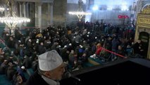 DİYANET İŞLERİ BAŞKANI ERBAŞ, AYASOFYA CAMİİ'NDE SABAH NAMAZI KILDIRDI