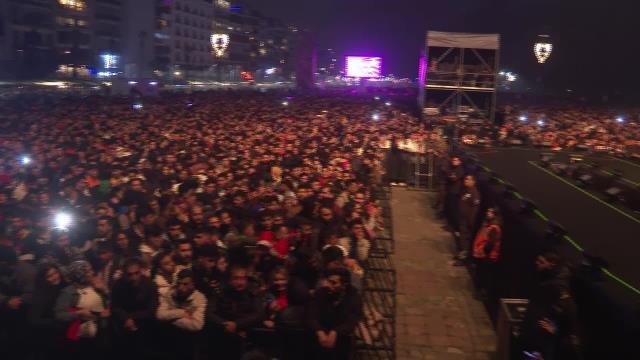 İzmir, 2023'ü Gülşen ile Karşıladı... Tunç Soyer: Hiç Kuşkunuz Olmasın; Bir Şey Değişecek, Her Şey Değişecek