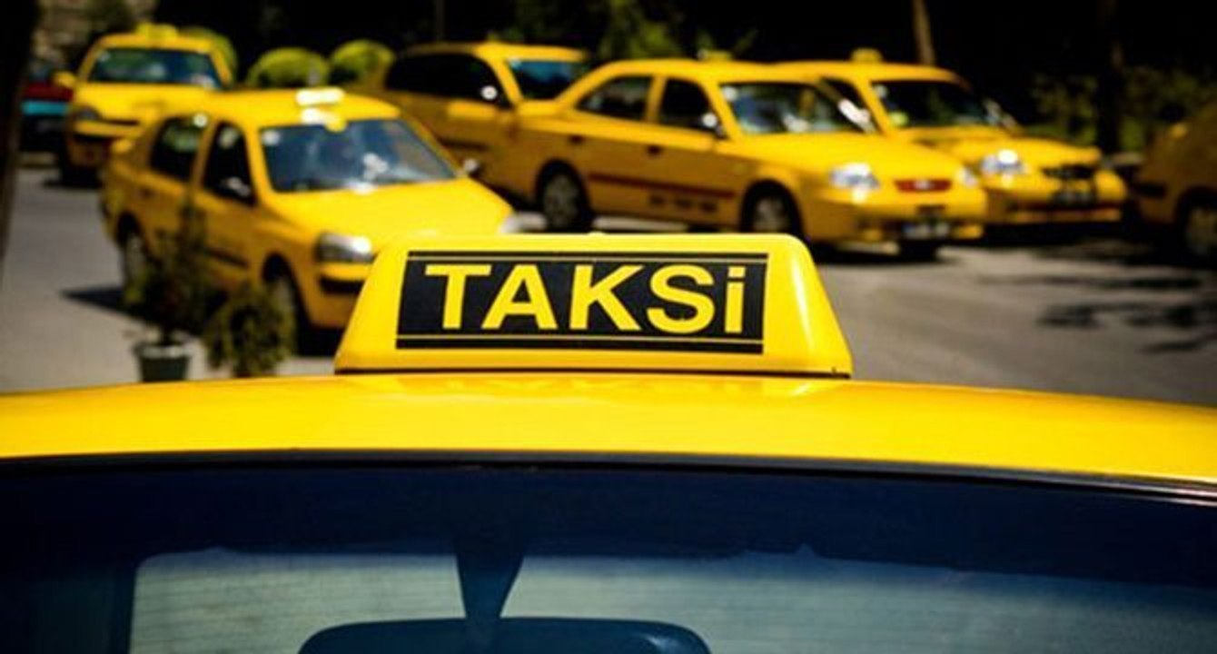 İstanbul’da taksiciler fiyat güncellemesi için sıraya girdi