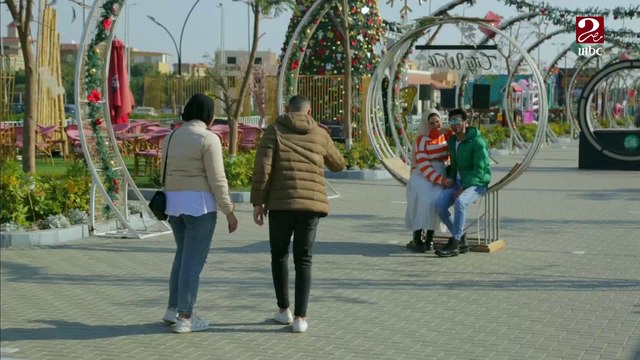 تخيل نفسك سانتا كلوز.. تحب تقدم هدية لمين في السنة الجديدة وهتقدمله إيه؟