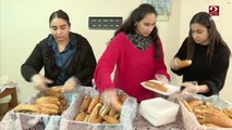 وجبات وفقرات ترفيهية..  أهالي حي المقطم يقدمون السعادة للبسطاء احتفالا بالعام الجديد