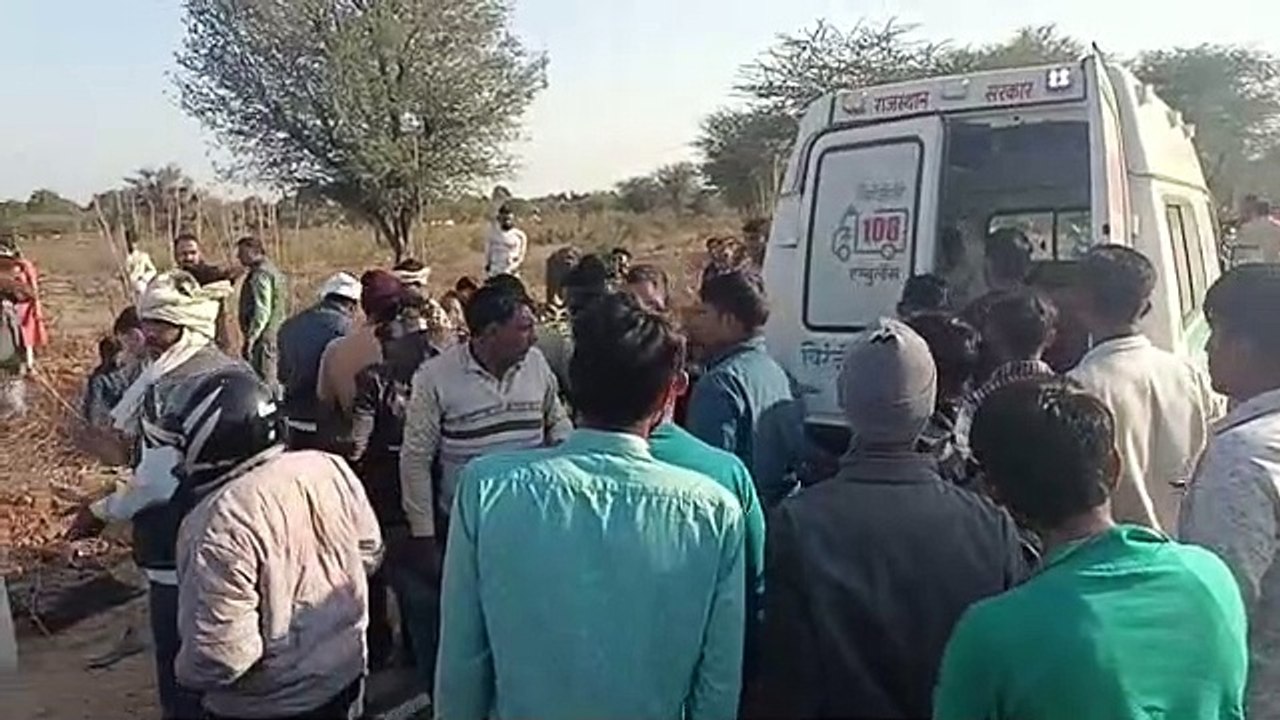 भीषण हादसा: तीन वाहनों की भिडंत में 8 लोगों की दर्दनाक मौत, आधा दर्जन घायल
