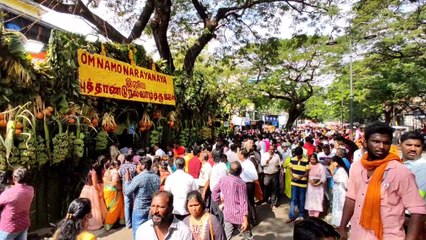 मदिरों में पूजा कर नए वर्ष का आगाज