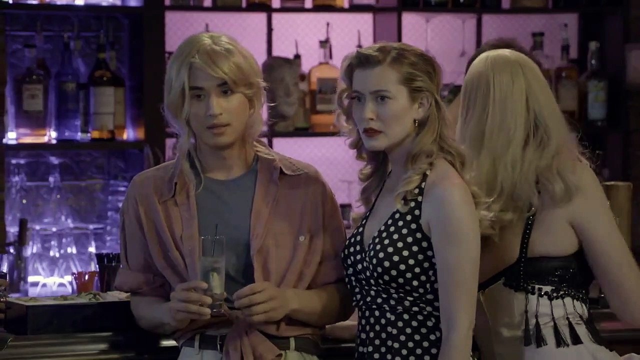 Pretty Smart - Se1 - Ep04 - Check this, Mama! It's a Laura Dern party! HD Watch