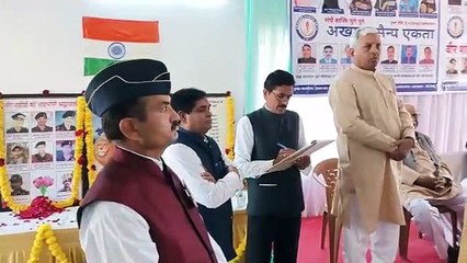 下载视频: VIDEO: शहीदों को श्रद्धांजलि, परिजनों का हुआ सम्मान