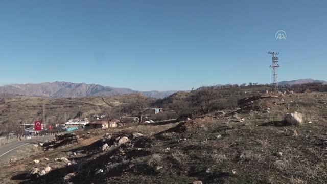 DİYARBAKIR - Terör örgütü PKK'nın Hamzalı'da katlettiği 23 kişi törenle anıldı