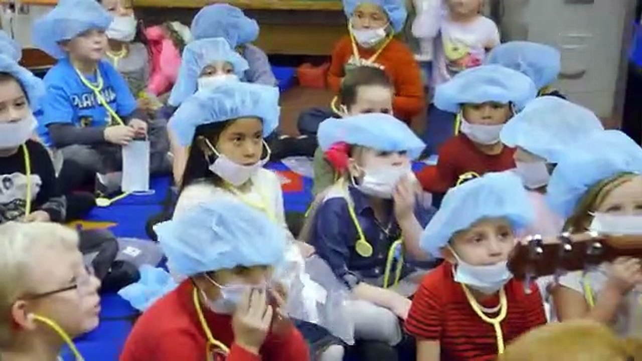 Hanging with the Hendersons - Se2 - Ep02 HD Watch