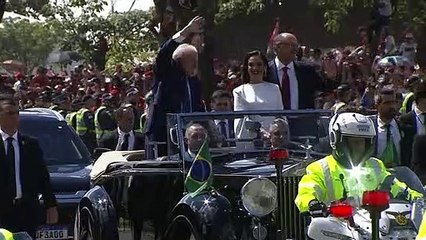 Lula é empossado pela terceira vez presidente do Brasil