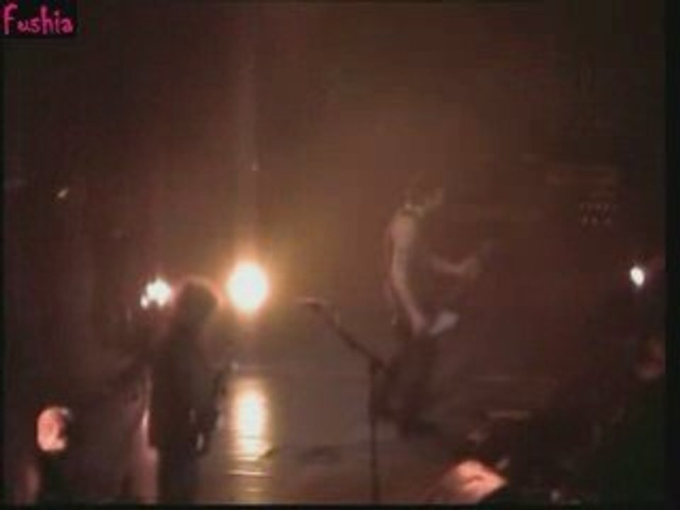 Cure - Bercy 2008 - 36 - Fire in Cairo