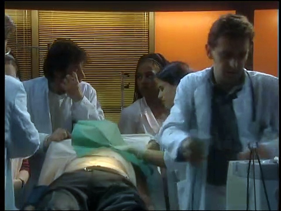 Alphateam - Die Lebensretter im OP Staffel 4 Folge 21