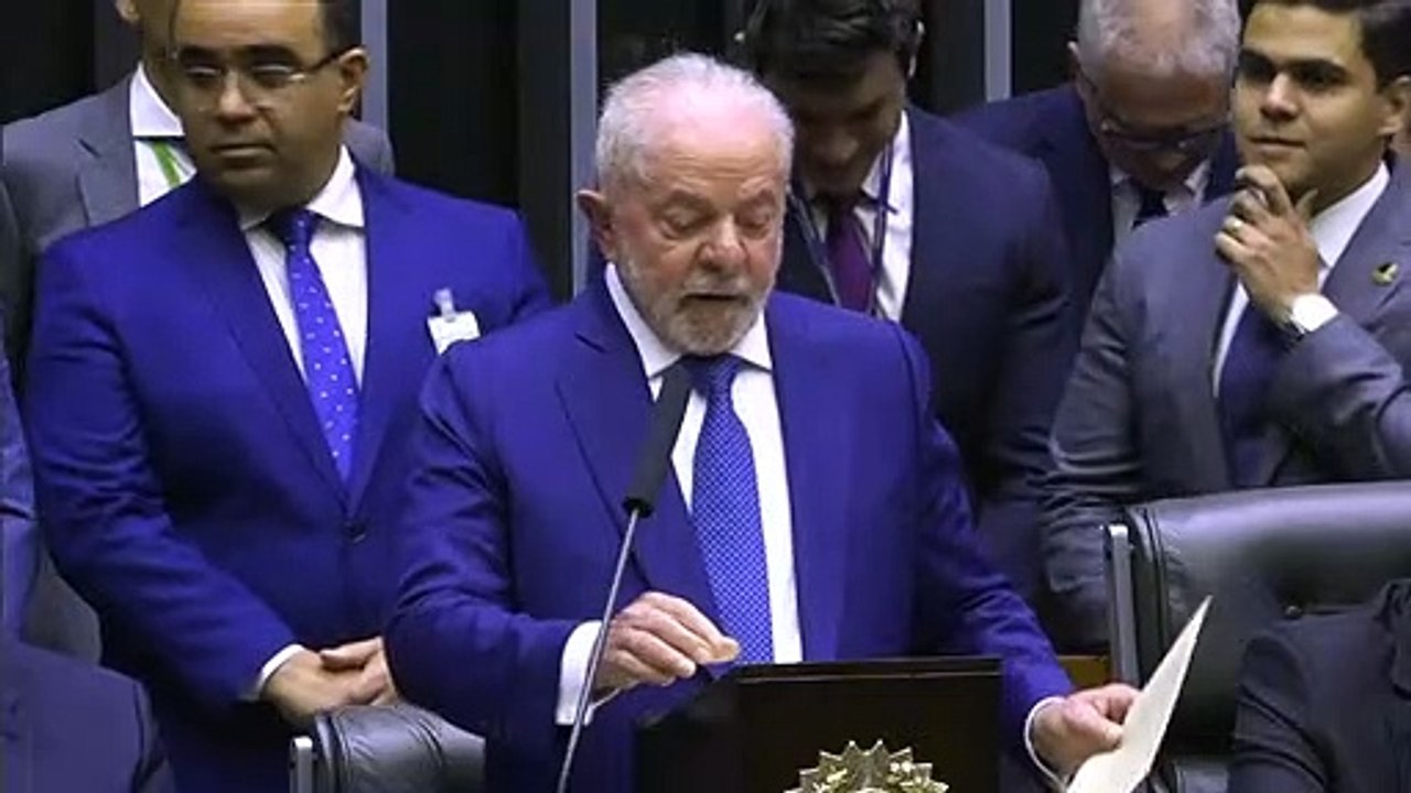 Lula promete alcanzar "deforestación cero" en la Amazonia