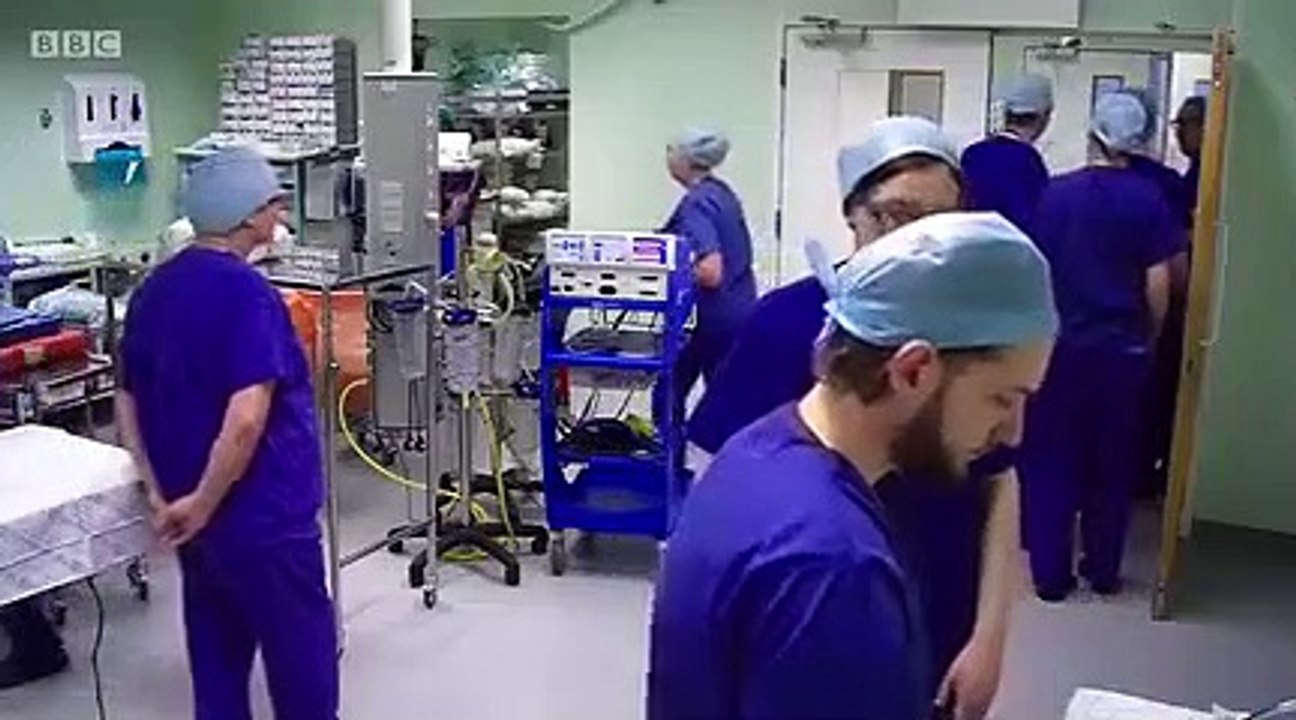 Surgeons - At the Edge of Life - Se1 - Ep02 HD Watch