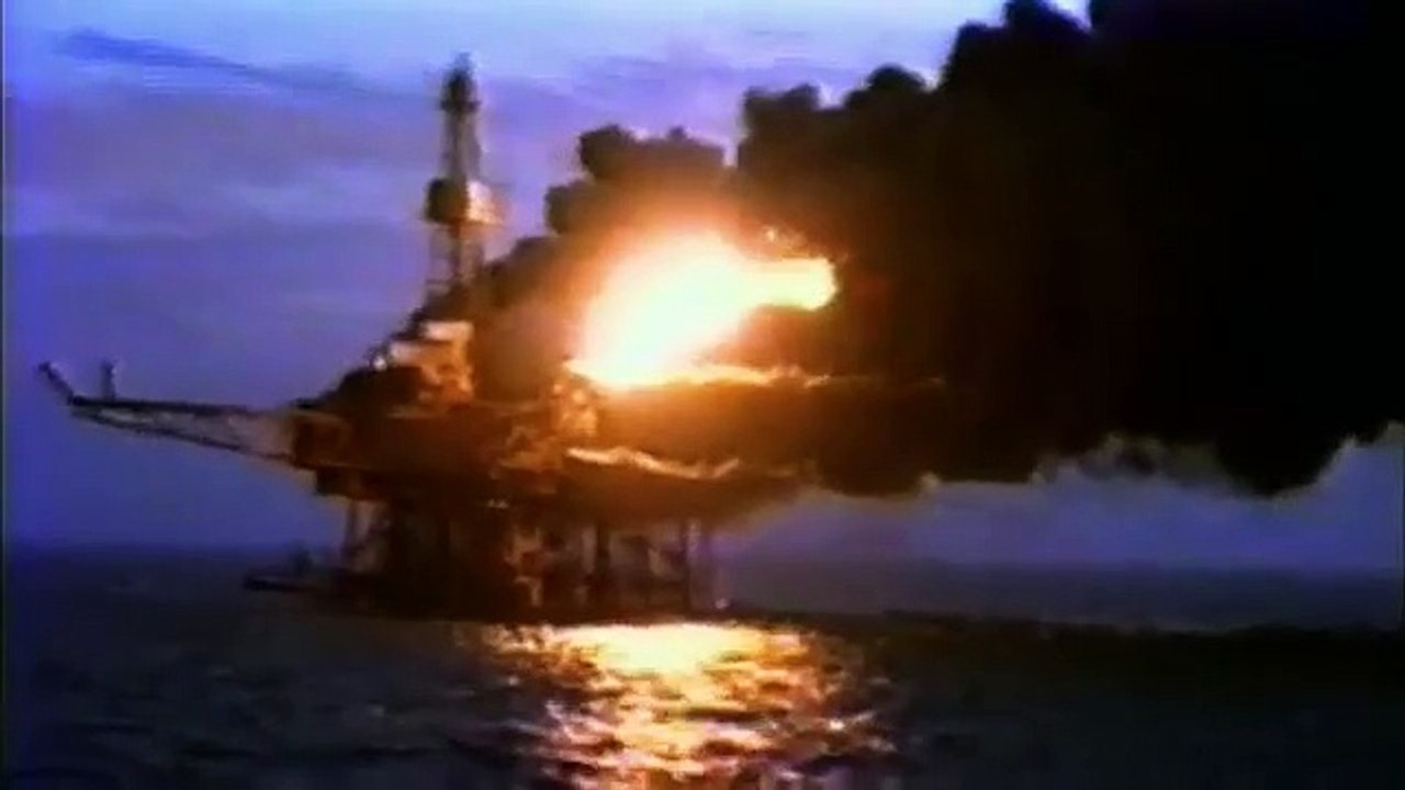 Make It Out Alive - Se1 - Ep04 - Oil Rig Explosion HD Watch