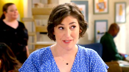 Girls with Curls on FOX’s Comedy Series Call Me Kat with Mayim Bialik