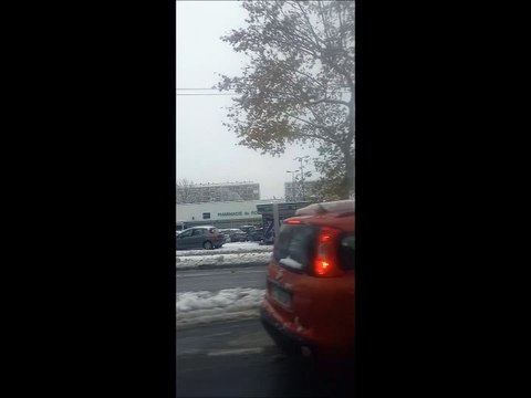 La France Sous la Neige ☃️ Grenoble & Échirolles #Grenoble #Échirolles #Neige #02