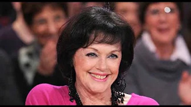 Anny Duperey parle de sa retraite, elle préfère continuer de travailler pour s’en sortir