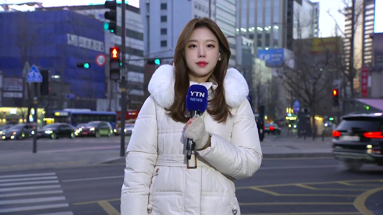 [날씨] 새해 첫 출근길, 다시 강추위...동해안 대기 건조 / YTN