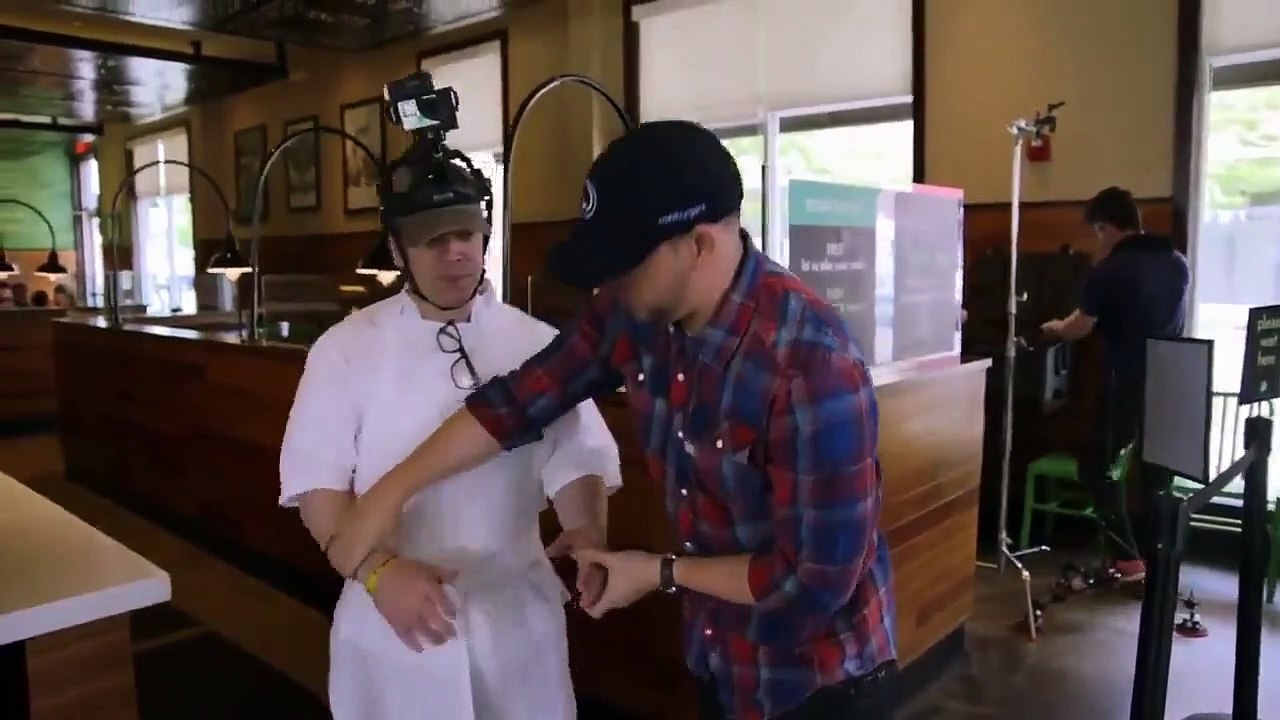 Wahlburgers - Se7 - Ep01 - VR the World HD Watch