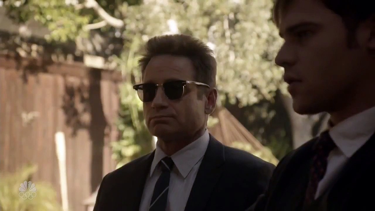 Aquarius - Se2 - Ep05 - Everybody's Got Something to Hide Except Me and My Monkey HD Watch