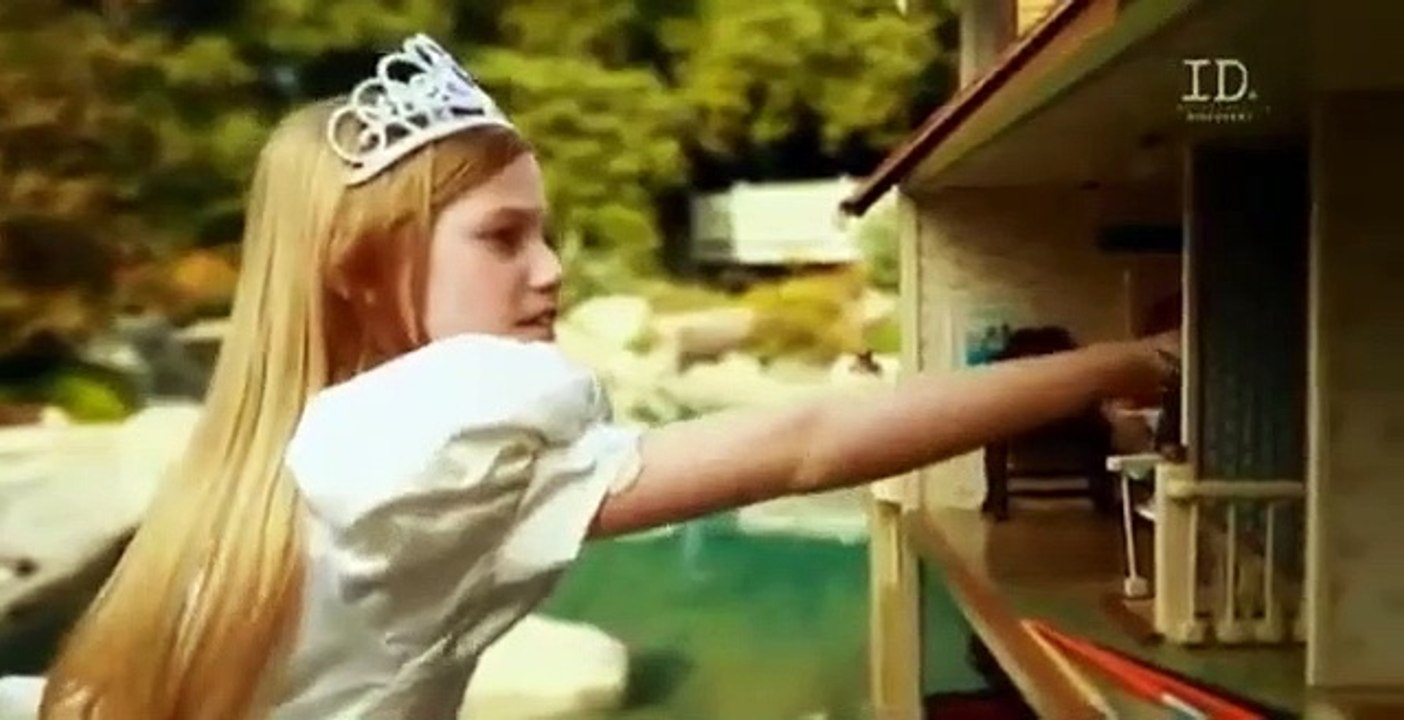 Blood Relatives - Se2 - Ep11 HD Watch