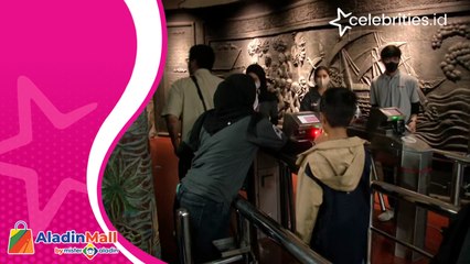 Pengunjung Padati Sea World Ancol saat Libur Tahun Baru