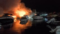 Bostancı Sahili'nde 6 tekne yandı