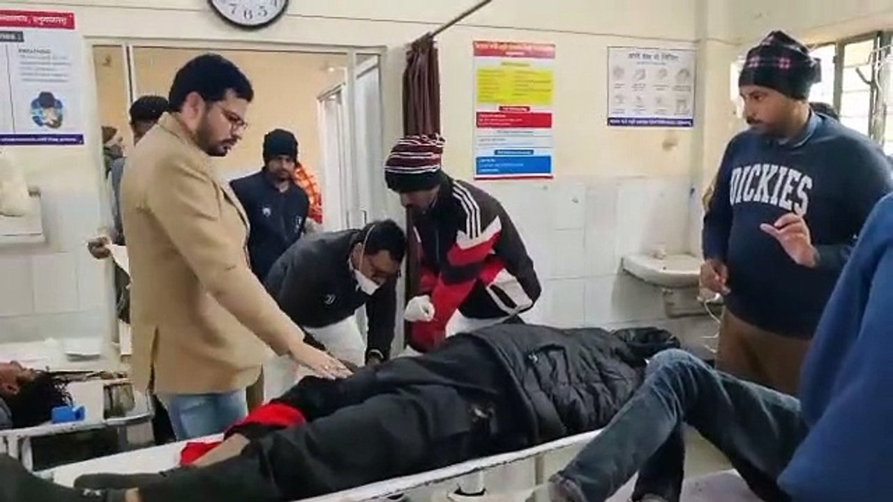 Bike trolley buried under truck, seven people buried, three dead