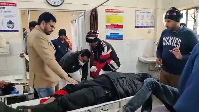 Bike trolley buried under truck, seven people buried, three dead