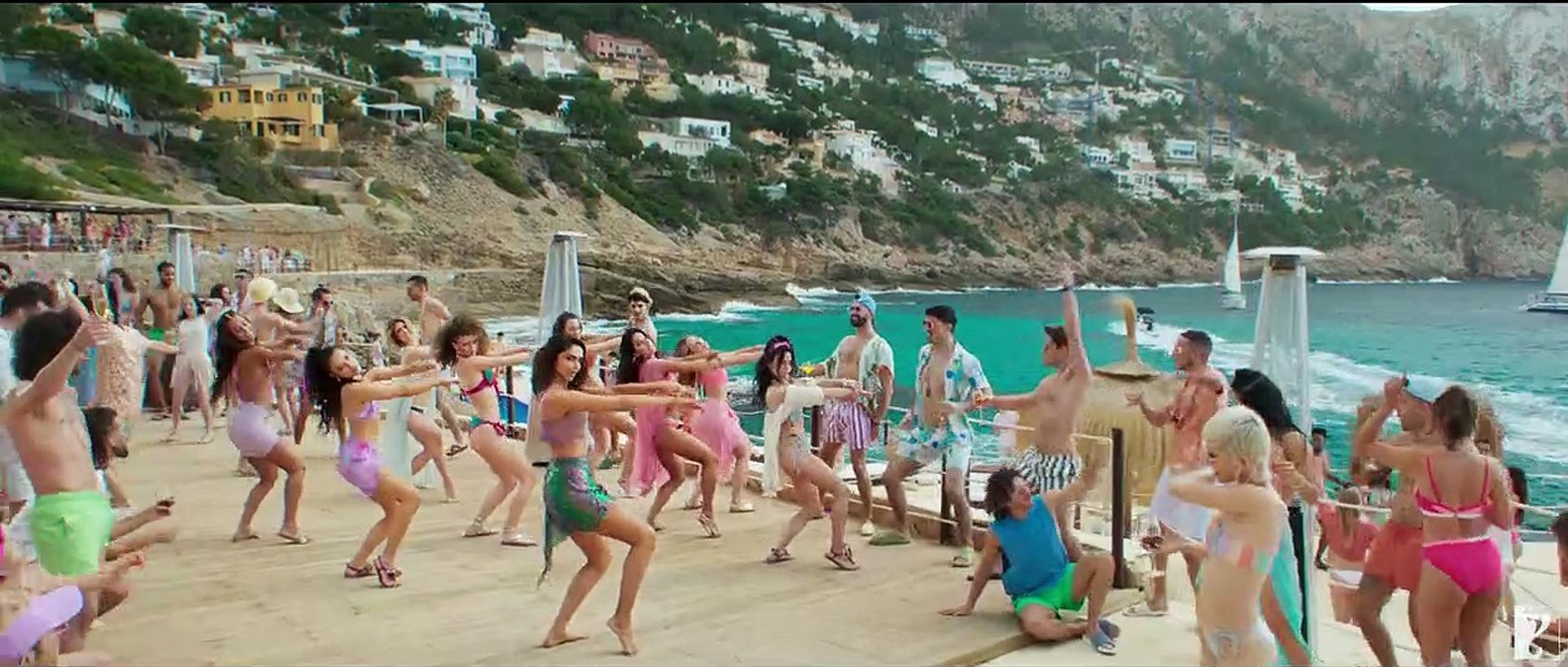 Besharam Rang Song | Pathaan | Shah Rukh Khan, Deepika Padukone | Vishal & Sheykhar | Shilpa, Kumaar