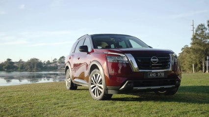 The new Nissan Pathfinder Exterior Design in Red