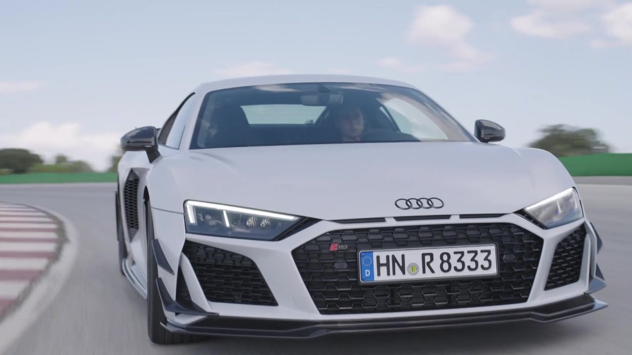 Audi R8 Coupé V10 GT RWD Driving Video