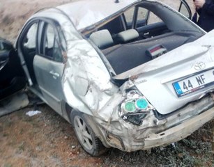 Göreve giden polisler kaza yaptı: 5 polis yaralı