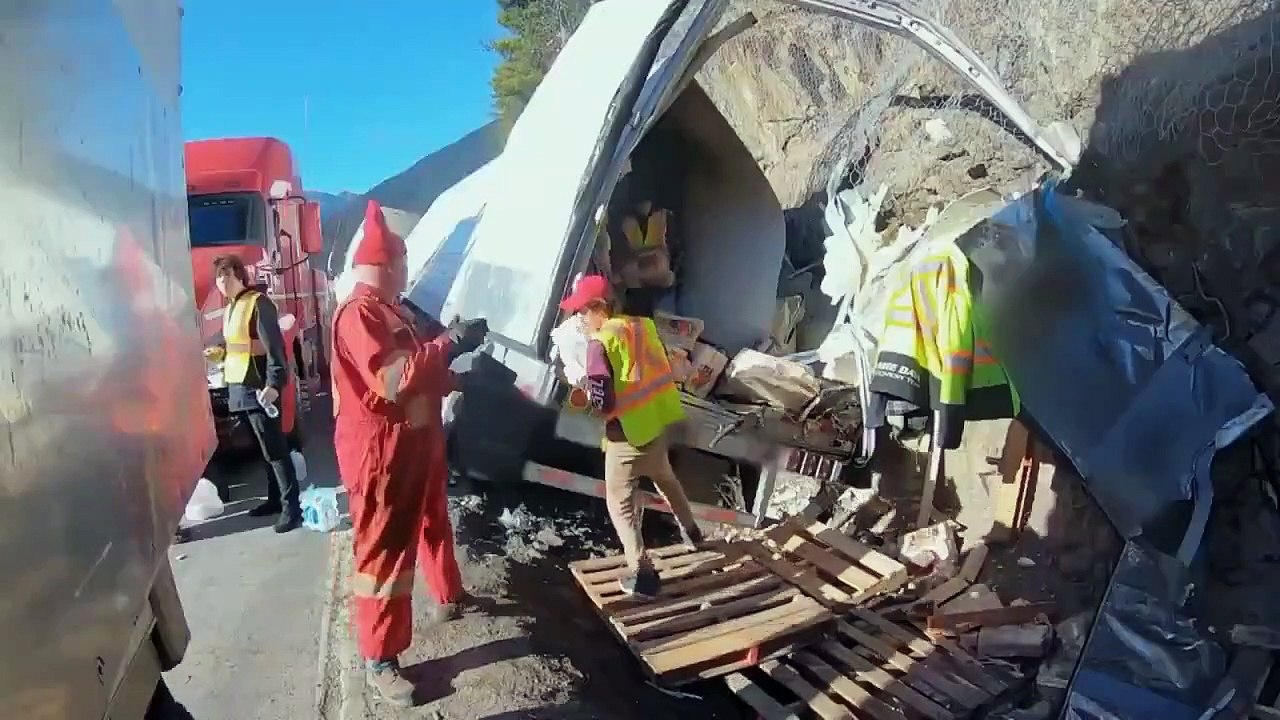 Highway Thru Hell - Se9 - Ep01 - Dead Man's Curve HD Watch