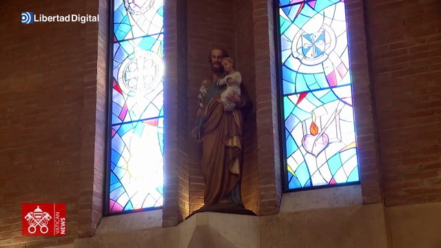 El Vaticano hace públicas las primeras imágenes de los restos de Benedicto XVI